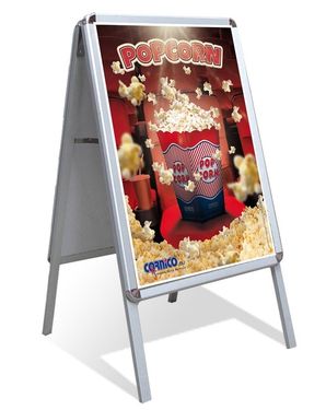 Promocyjny stojak A2 Popcorn w pudełku